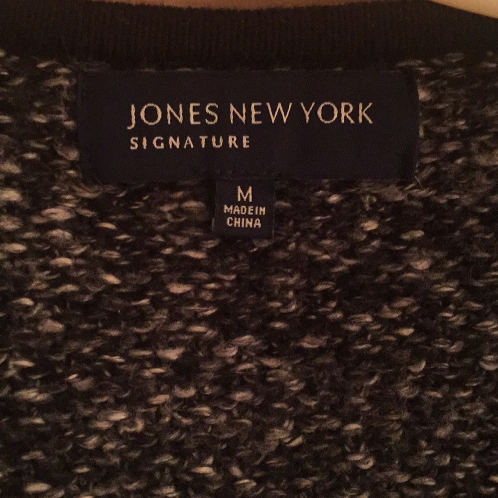 Women’s Zip-Up sweater - Picture 4 of 4